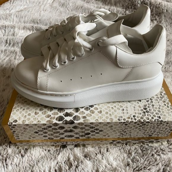 Alexander McQueen Sneakers - Picture 4 of 6